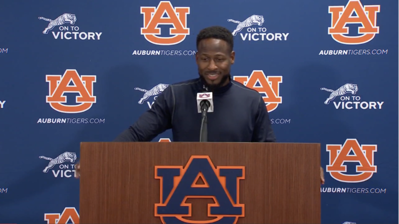 WATCH – Cadillac Williams Post-Game Press Conference Following Auburn’s 13-10 Over Texas A & M