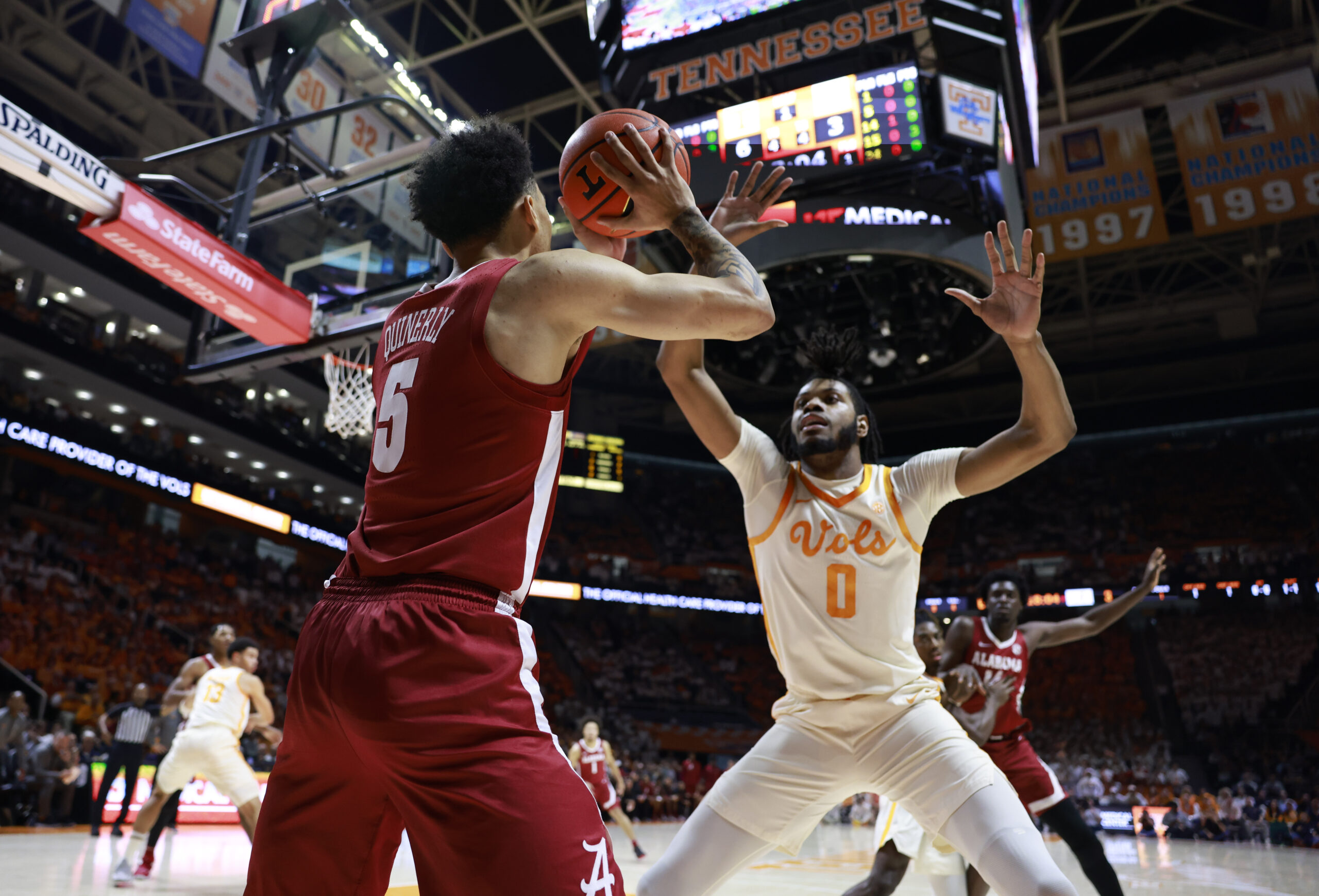 Alabama Drops First SEC Game in Knoxville