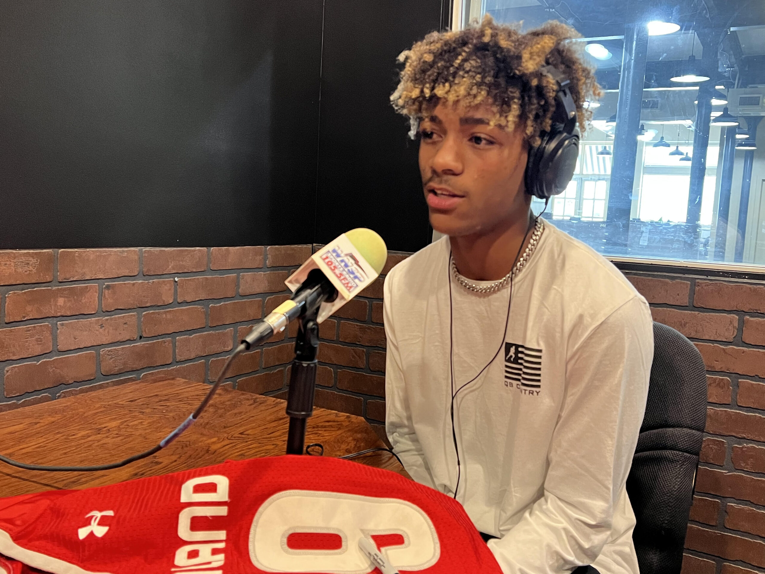 Saraland QB KJ Lacey Sits Down with WNSP
